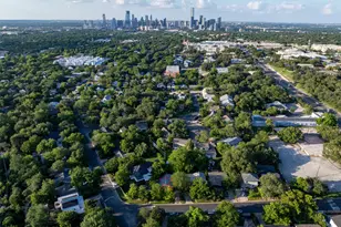 204 La Vista St, Austin, TX 78704 - Photo 27