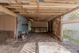 204 Regina Dr, Buda, TX 78610 - Photo 23