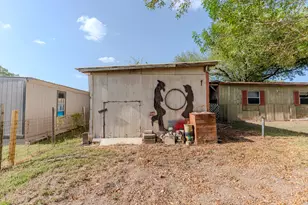 204 Regina Dr, Buda, TX 78610 - Photo 31