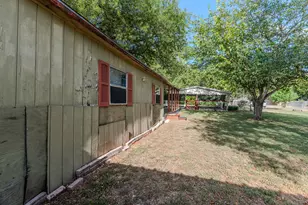 204 Regina Dr, Buda, TX 78610 - Photo 29