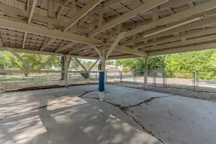204 Regina Dr, Buda, TX 78610 - Photo 37