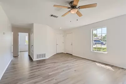 131 Hilldale Court, Kyle, TX 78640 - Photo 5