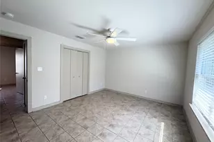 2001 E 10th St, Austin, TX 78702 - Photo 21