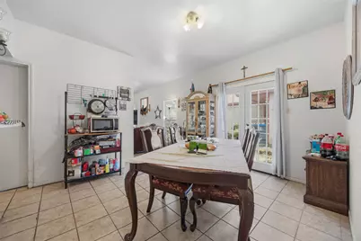 911 Crockett Street, Lockhart, TX 78644 - Photo 11