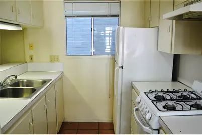 2610 Salado Street #110, Austin, TX 78705 - Photo 5