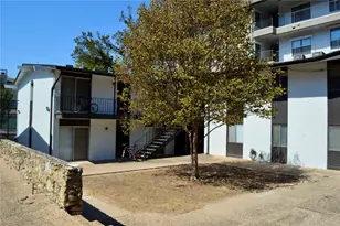 2610 Salado St St, Austin, TX 78705 - Photo 19