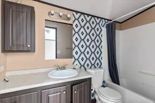 337 SW Front St, Bartlett, TX 76511 - Photo 23