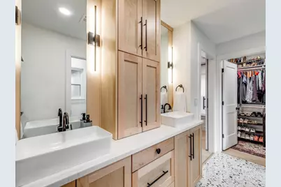 2209 Fair Oaks Drive, Austin, TX 78745 - Photo 19