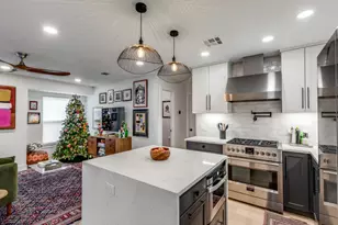 2209 Fair Oaks Dr, Austin, TX 78745 - Photo 9