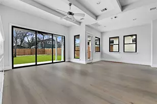 1815 W 38th St, Austin, TX 78731 - Photo 5