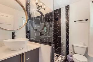 5236 Meadow Creek Dr, Austin, TX 78745 - Photo 7