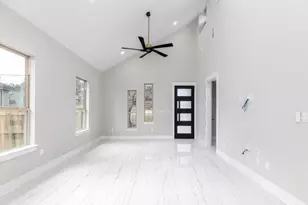 1382 Green Meadow Ln, Spring Branch, TX 78070 - Photo 3