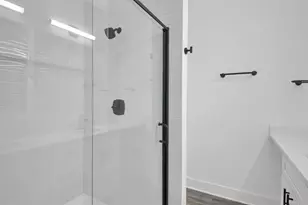 21200 Portsmouth Cove, Lago Vista, TX 78645 - Photo 13