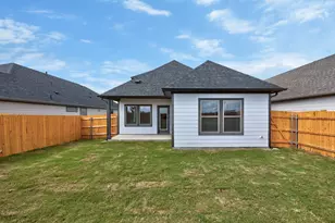 107 Melrose St, Hutto, TX 78634 - Photo 29
