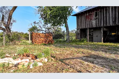 2562 County Road 2315, Lampasas, TX 76550 - Photo 9