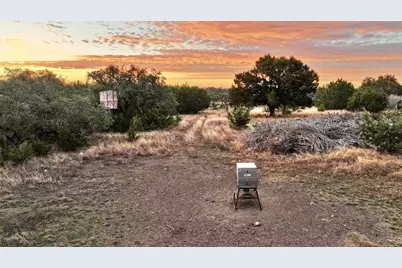 405 Heartleaf Drive, Lampasas, TX 76550 - Photo 5