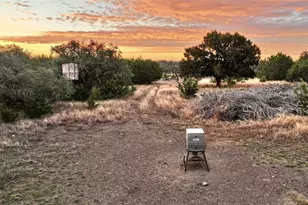 405 Heartleaf Dr, Lampasas, TX 76550 - Photo 5