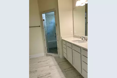 13501 Metric Boulevard #34, Austin, TX 78727 - Photo 5