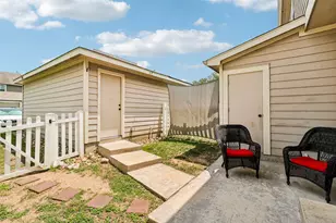 311A Utterback St, Kyle, TX 78640 - Photo 31