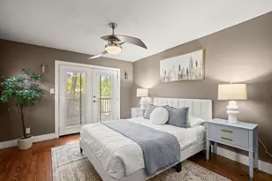 1184 Navasota St, Austin, TX 78702 - Photo 21