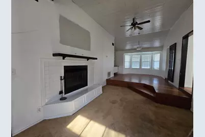 305 N 5th Street, Thorndale, TX 76577 - Photo 9