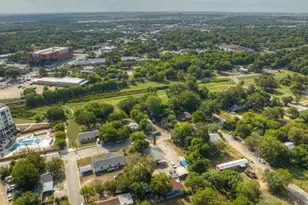 512 Valley St, San Marcos, TX 78666 - Photo 27