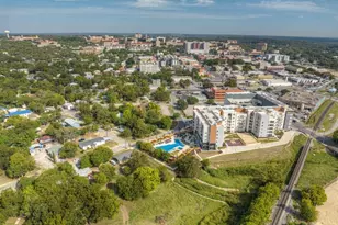 512 Valley St, San Marcos, TX 78666 - Photo 33