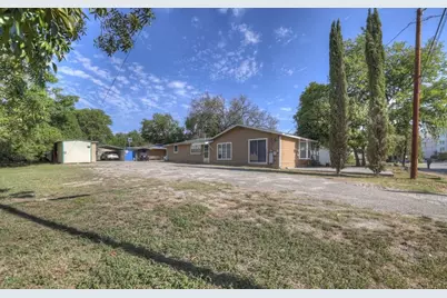 512 Valley Street, San Marcos, TX 78666 - Photo 5