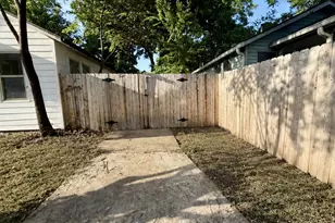 2404 Santa Rita St, Austin, TX 78702 - Photo 17
