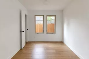 2404 Santa Rita St, Austin, TX 78702 - Photo 9