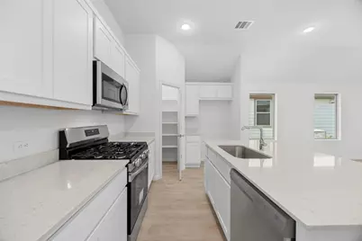 298 Bendecido Loop, Elgin, TX 78621 - Photo 5