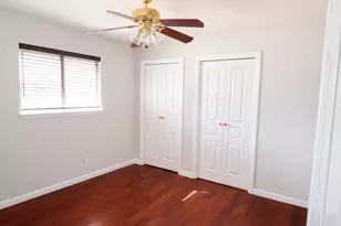 4500 Woodmoor Cir, Austin, TX 78721 - Photo 3