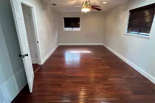 4500 Woodmoor Cir, Austin, TX 78721 - Photo 5