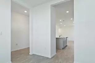 265 Balmorehea St, Kyle, TX 78640 - Photo 7