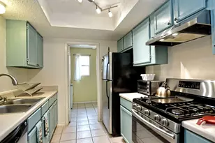 11108 Applewood Dr, Austin, TX 78758 - Photo 13