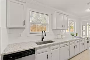 3206 Barnsley Dr, Austin, TX 78745 - Photo 11