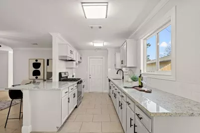 3206 Barnsley Drive, Austin, TX 78745 - Photo 13