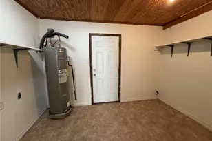 530A S Guadalupe St, Lockhart, TX 78644 - Photo 9