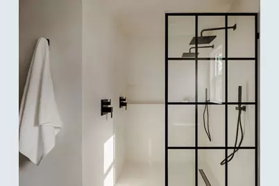 2009 Lear Lane, Austin, TX 78745 - Photo 3