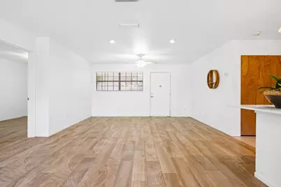 2301 Lawnmont Avenue #APT 1, Austin, TX 78756 - Photo 7