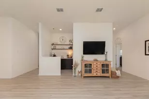 360 Jefferson Dr, Kyle, TX 78640 - Photo 9