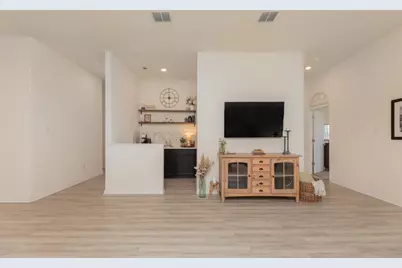 360 Jefferson Drive, Kyle, TX 78640 - Photo 9