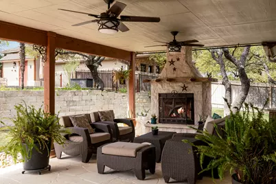 1005 Canyonwood Drive, Dripping Springs, TX 78620 - Photo 9