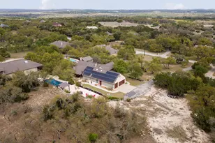 1005 Canyonwood Dr, Dripping Springs, TX 78620 - Photo 39