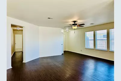 113 Sylvan Street, Hutto, TX 78634 - Photo 5