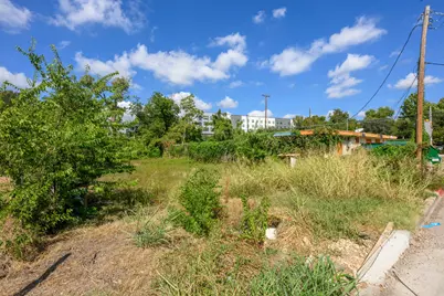 1812 Clifford Avenue, Austin, TX 78702 - Photo 3