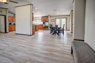 552 S Old Potato Road, Paige, TX 78659 - Photo 9