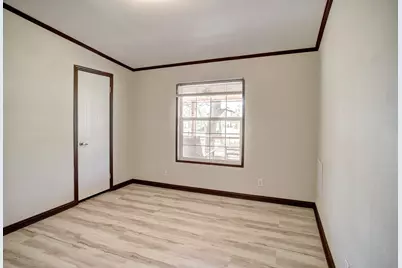 552 S Old Potato Road, Paige, TX 78659 - Photo 23