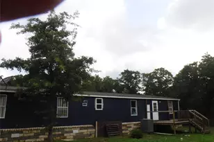191 Hickory Ln, Elgin, TX 78621 - Photo 15