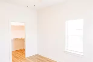 7051 Meadow Lake Blvd, Austin, TX 78744 - Photo 17